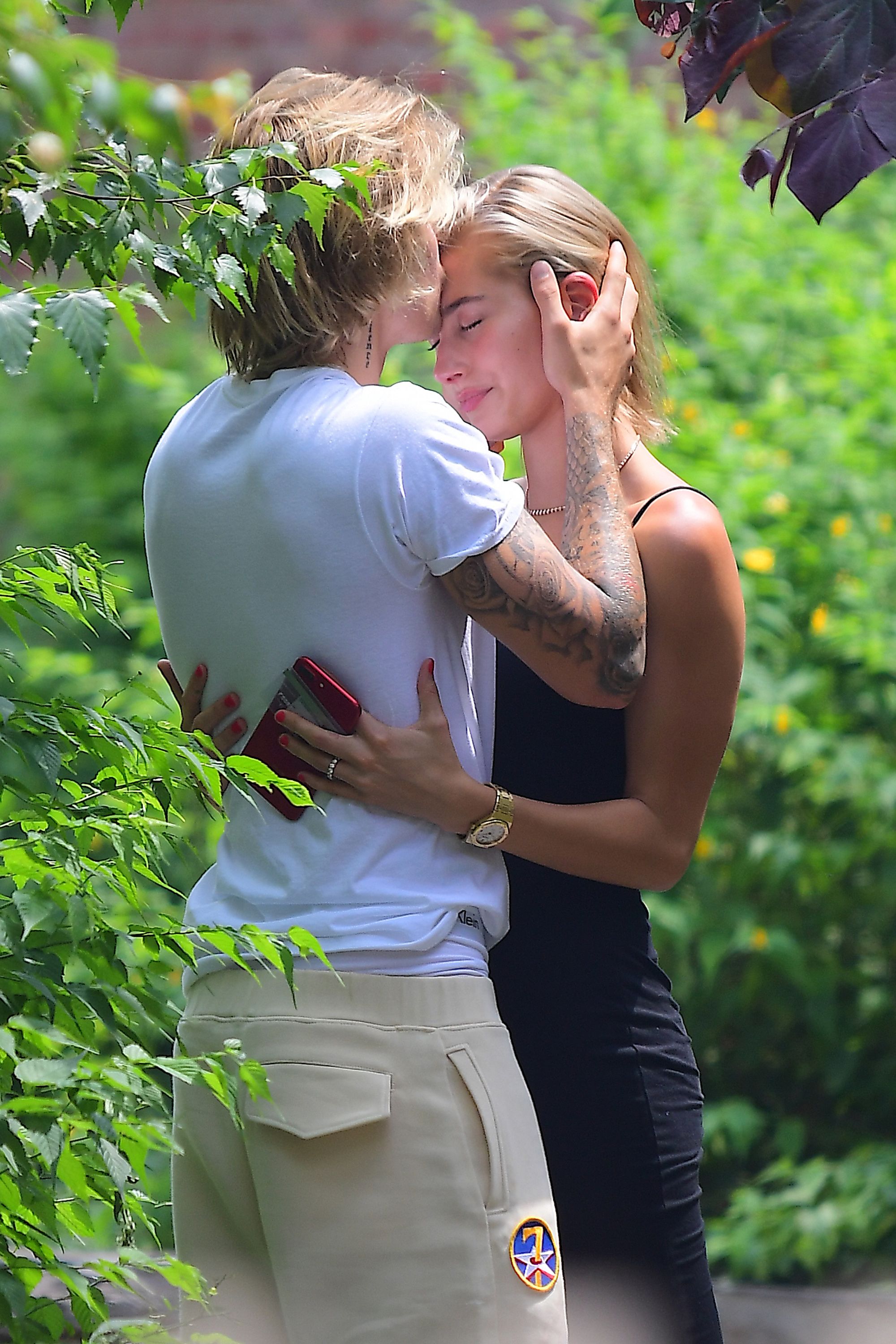Justin Bieber And Hailey Biebers Most Romantic Moments Cozy Up In Your Winter Style