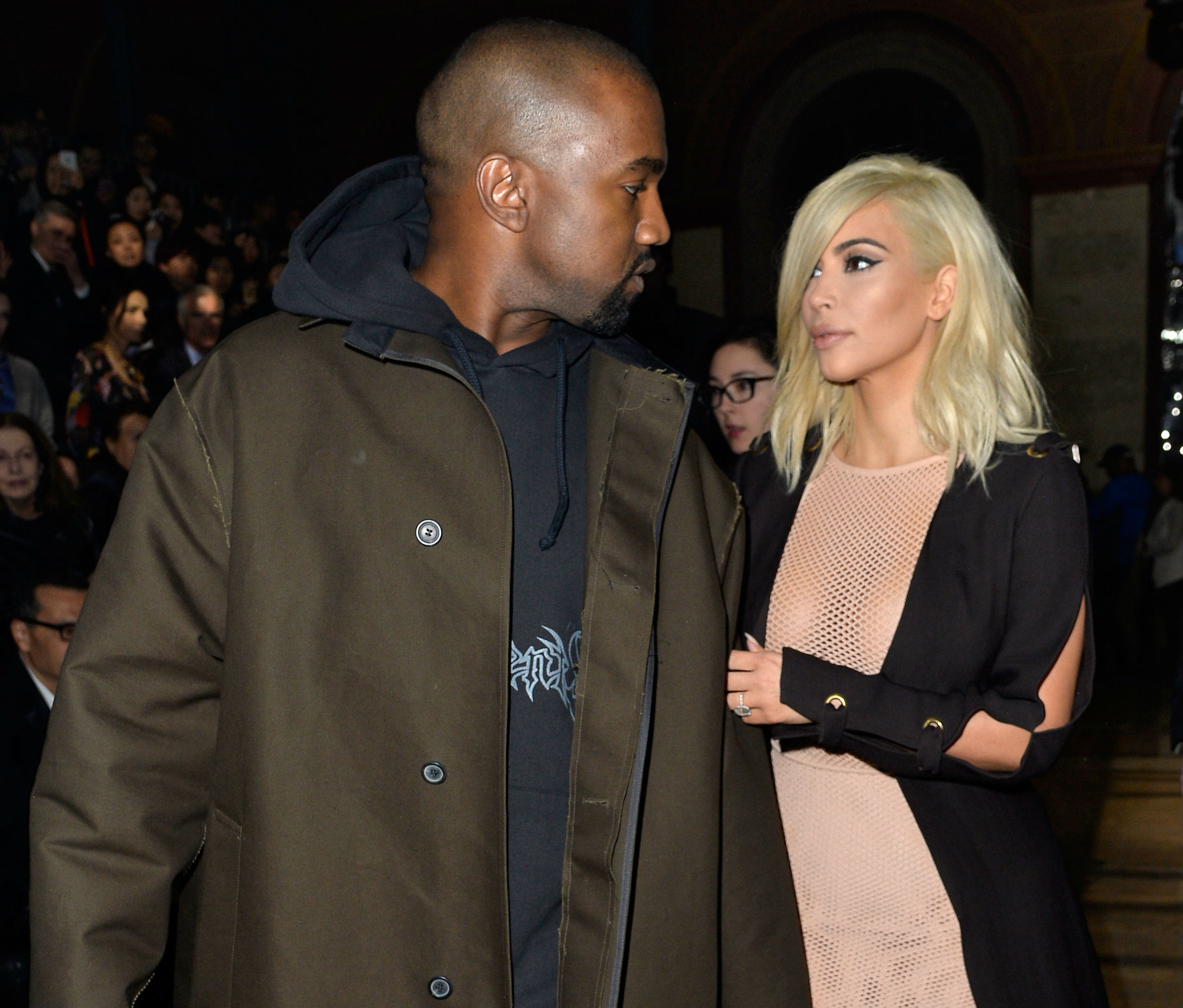 Kim Kardashian'S Reddit Journey: A Timeline - fyww3zm