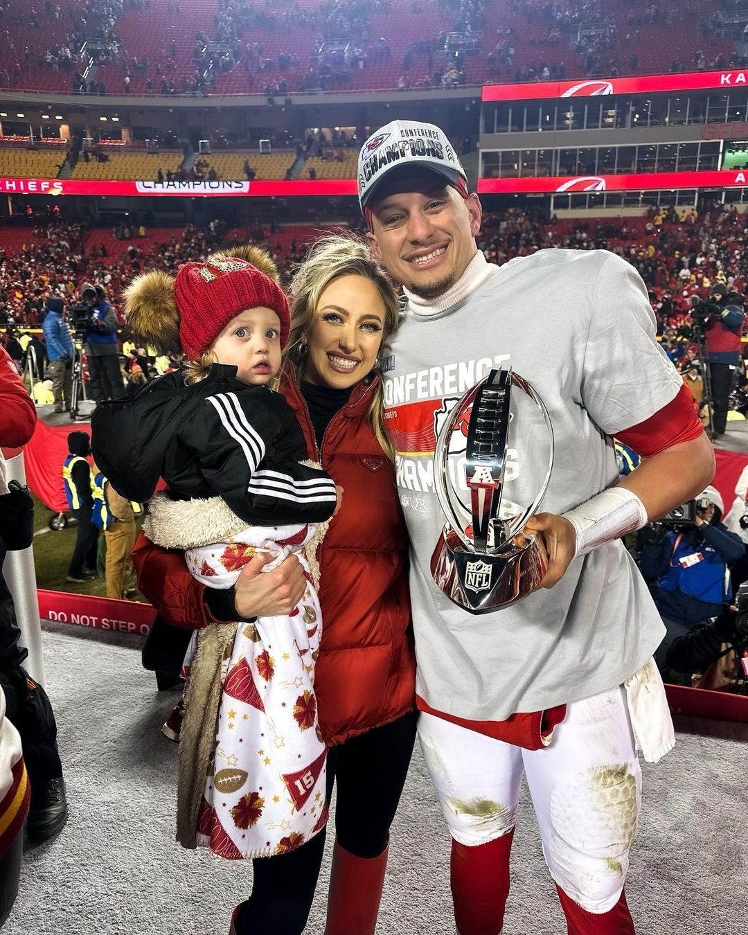 Patrick Mahomes and Wife Brittany Welcome Baby Boy, Son Patrick ‘Bronze ...