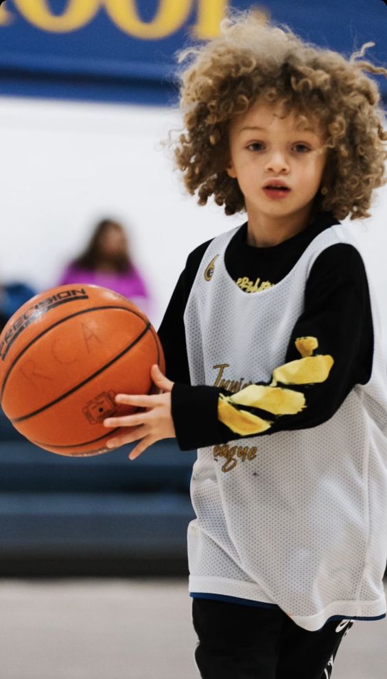 likhoa drake s multi talented son adonis shines in both rap and basketball filling his father with pride 6545c69b8645d Drake's Multi-talented Son Adonis Shines In Both Rap And Basketball, Filling His Father With Pride