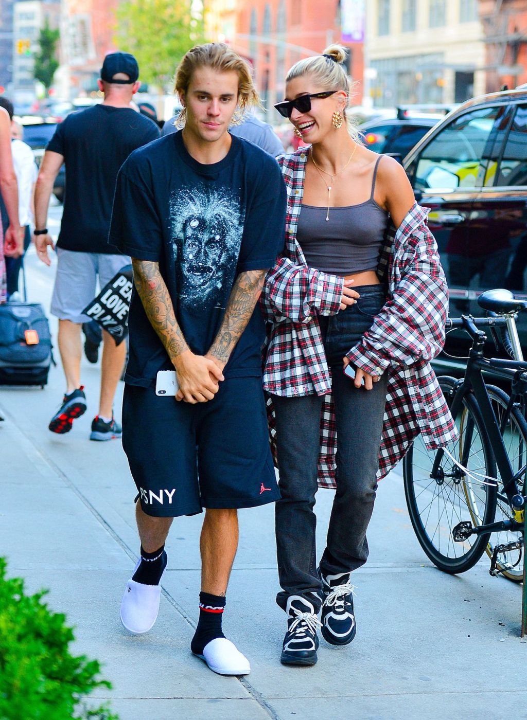 Justin Bieber and Hailey Baldwin Own 6 Trillion and Wears Designer ...