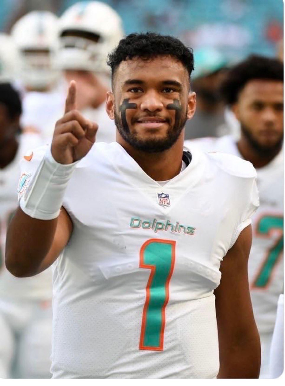 Patrick Mahomes Got A Warning About Why Miami Dolphins Quarterback Tua ...
