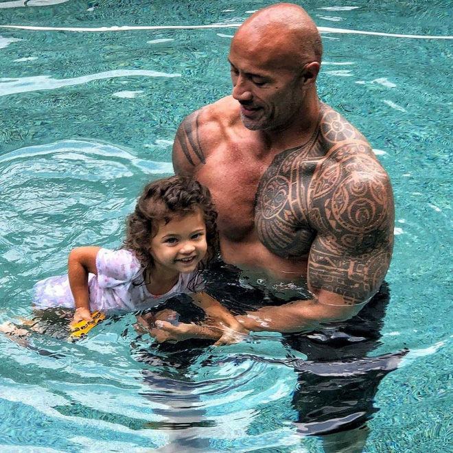 The Rock’s Heartwarming Moments Playing with His Daughter Earn Admiration from Fans – The Rock