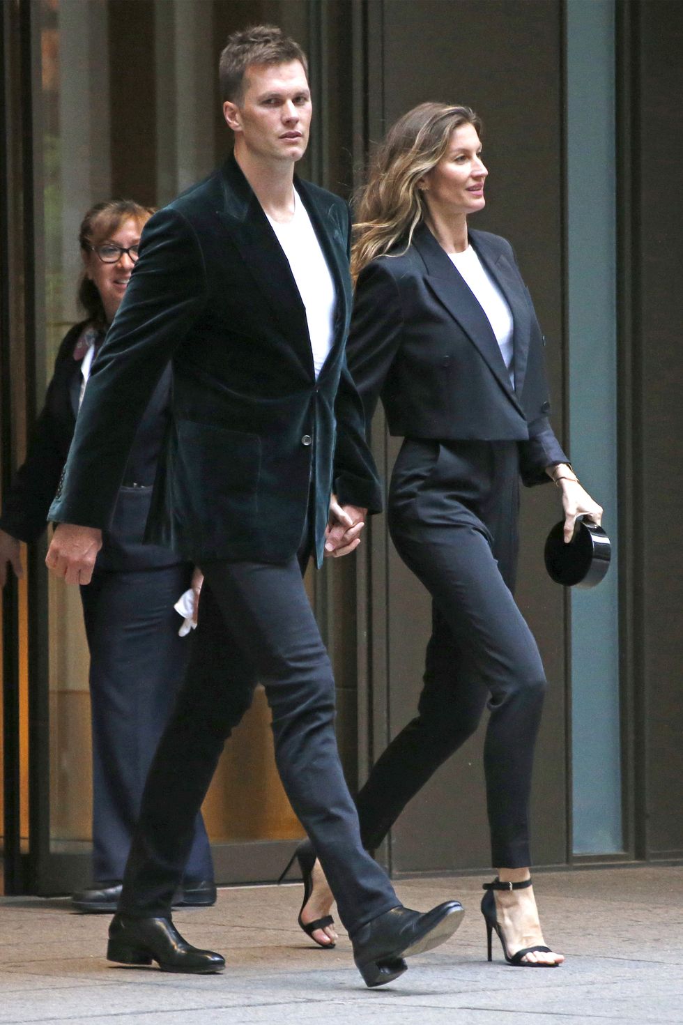 Tom Brady And Gisele Bundchen Debuted Similar Simple Outfits To The Gala In Fashion Style 2023 U 3022