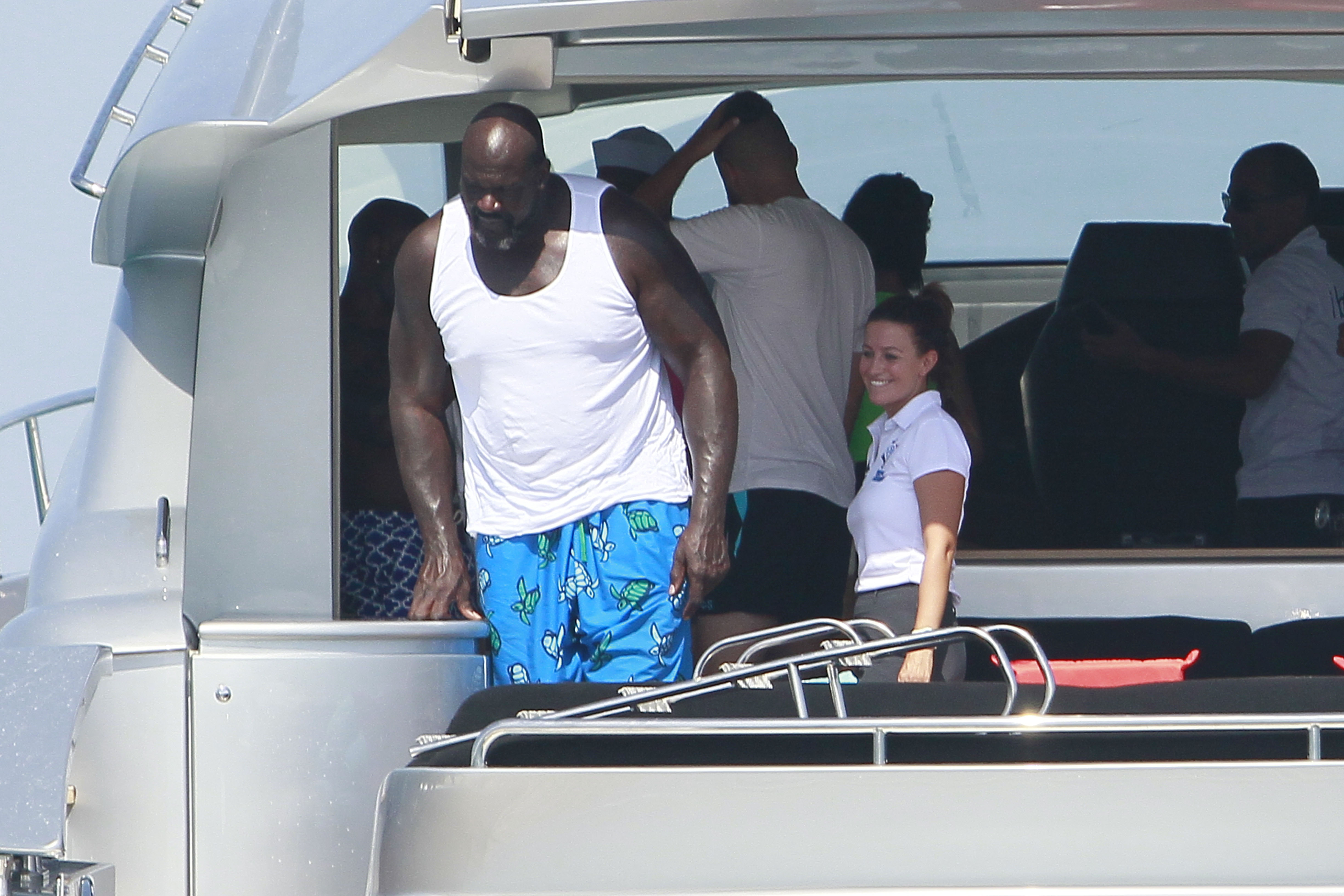 shaq yacht pictures