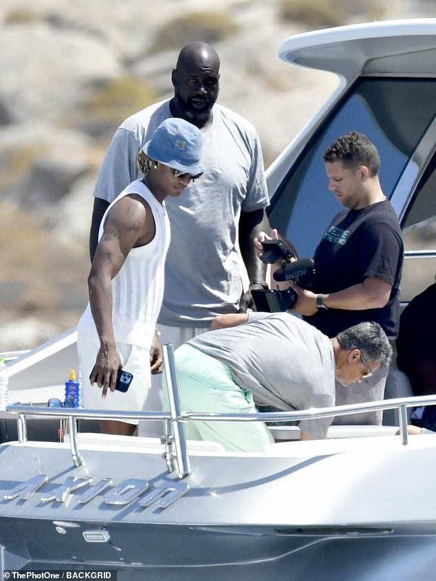 shaq yacht pictures