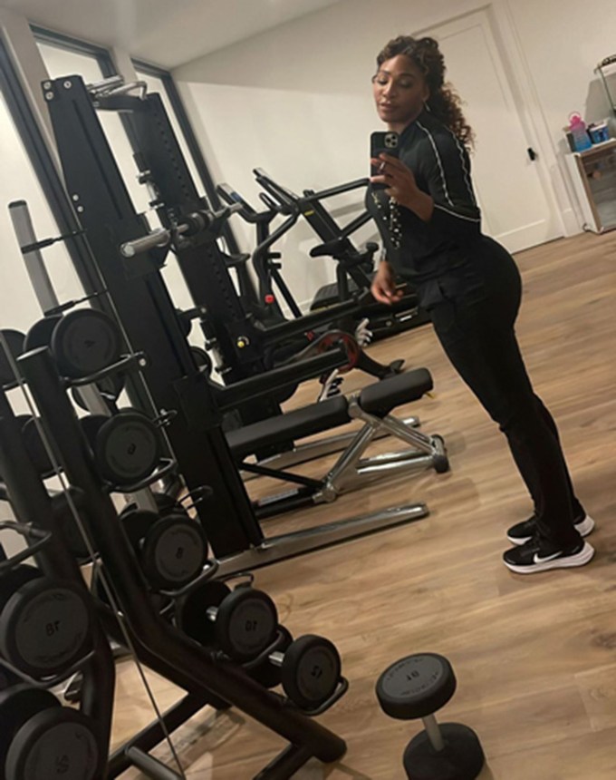 Serena Williams Shows Off A Series Of Selfies At The Gym While Getting ...