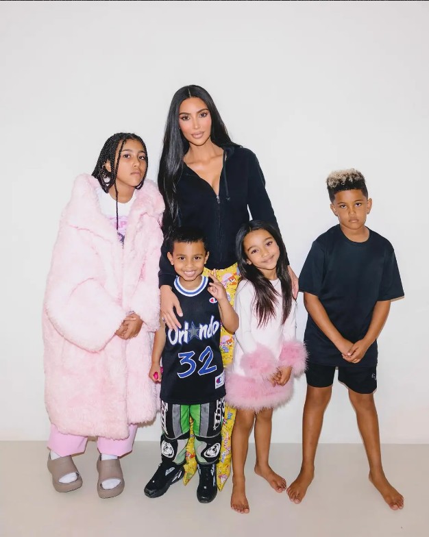 Kim Kardashian Reveals The Cost Of Making A Giant Birthday Cake And ...